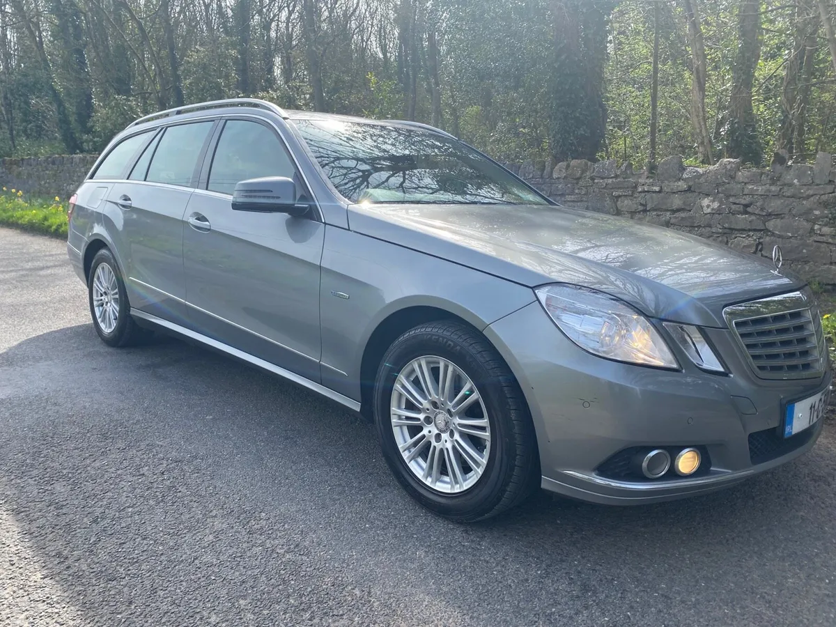 MERCEDES BENZ E250 TOURER AS NEW - Image 1