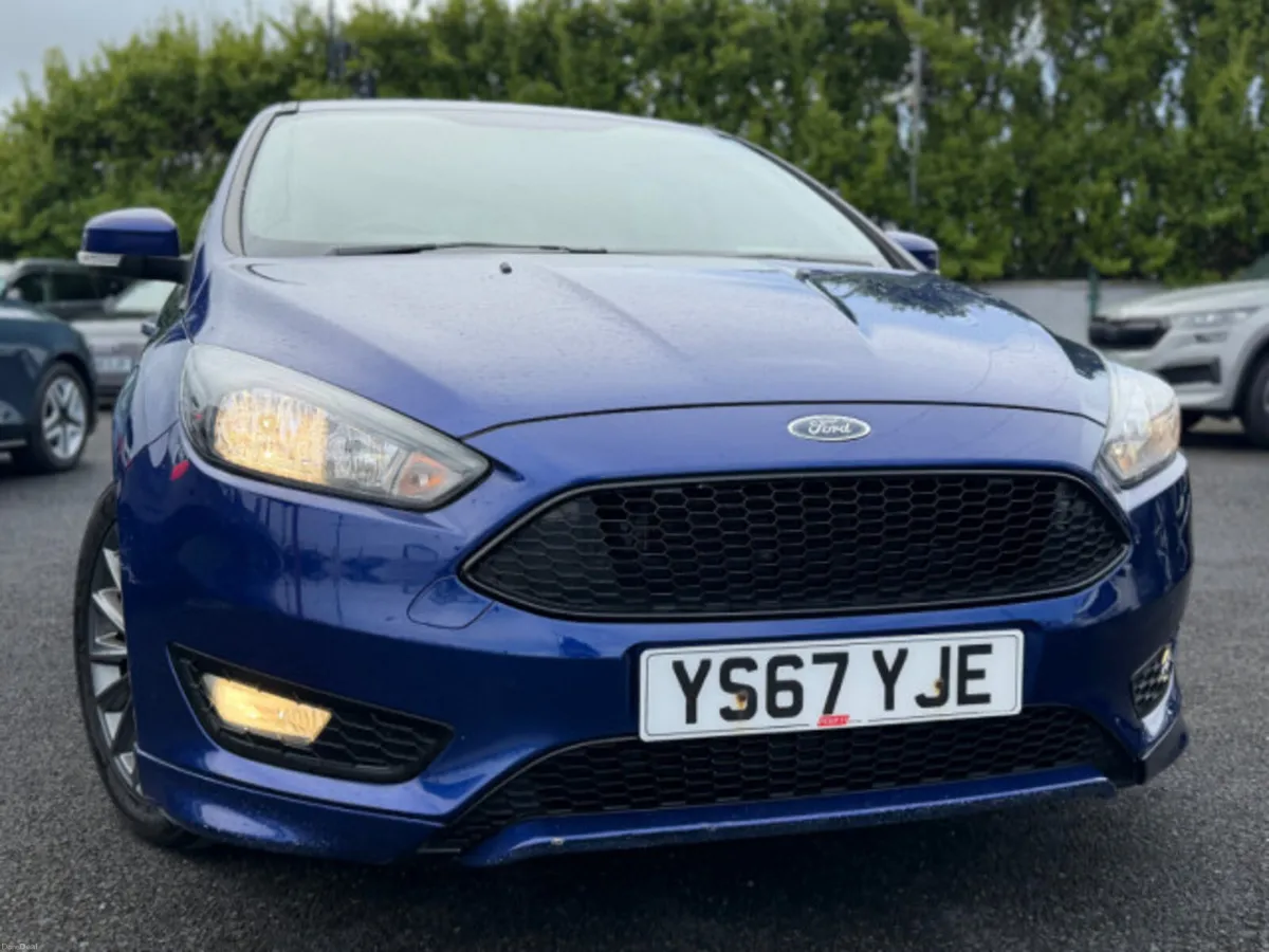 Ford Focus ST-LINE TDCI - Image 2