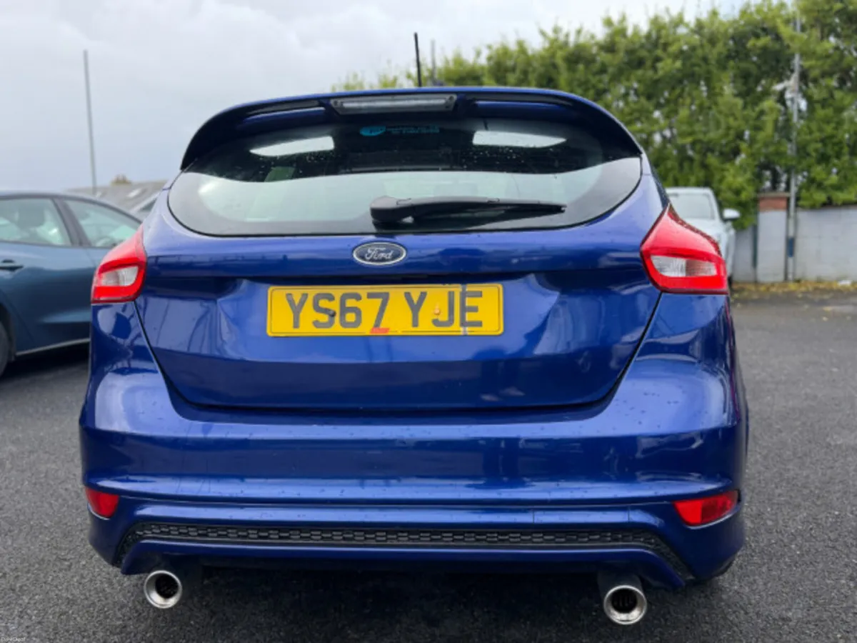 Ford Focus ST-LINE TDCI - Image 4