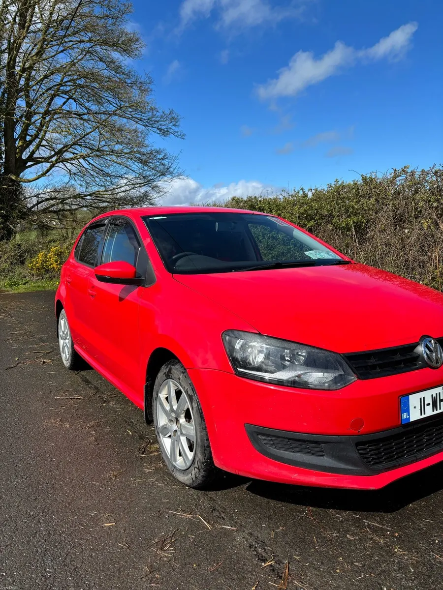 Volkswagen Polo 2011 - Image 2