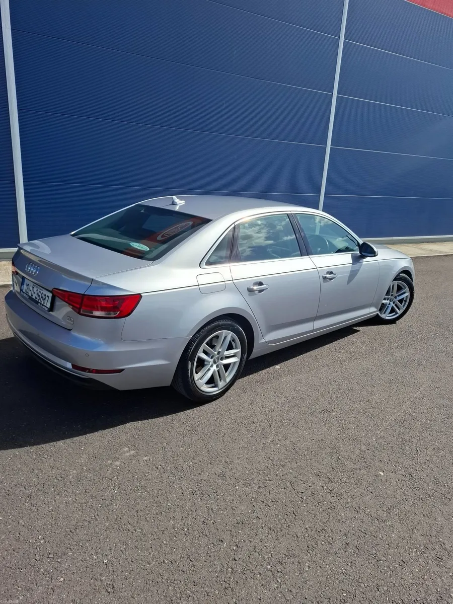 Audi A4 2018 - Image 4