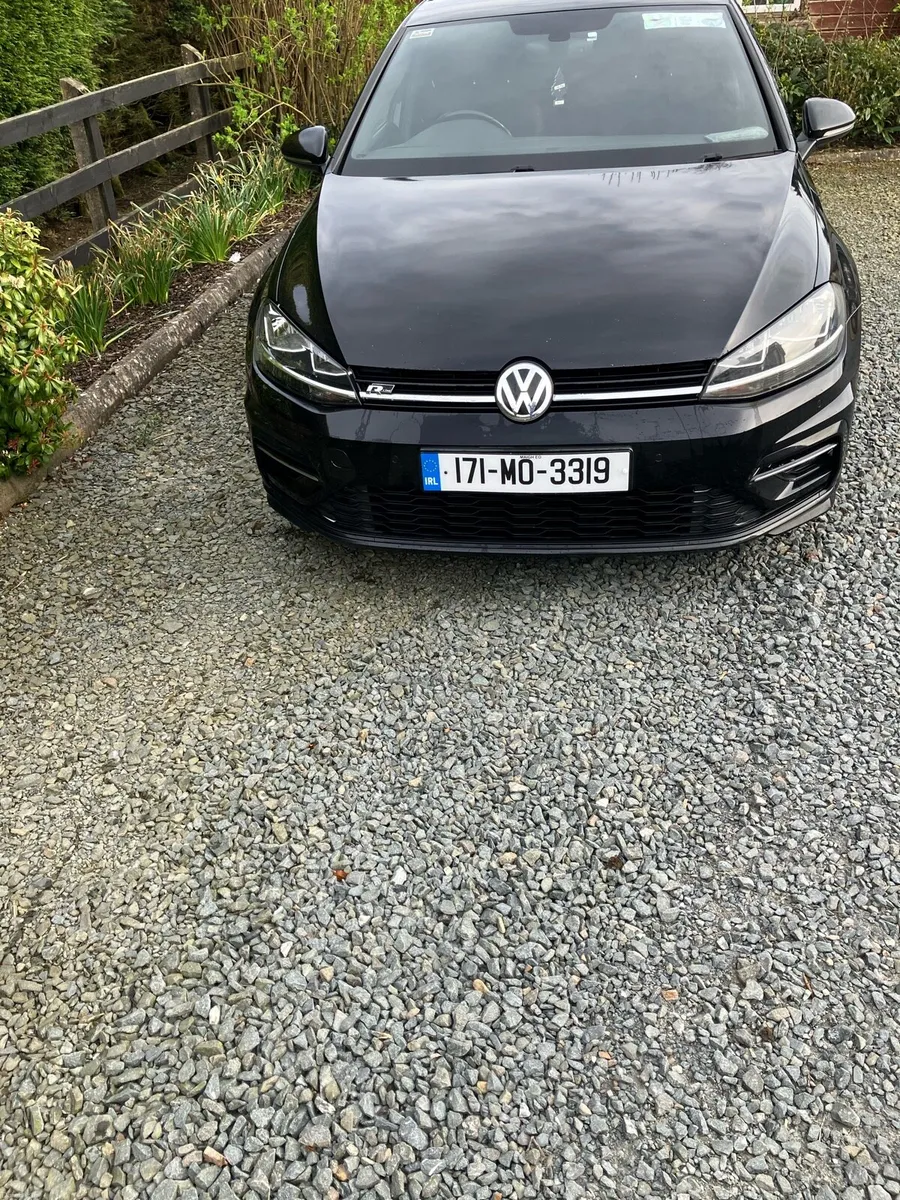 VW  Golf R line - Image 3