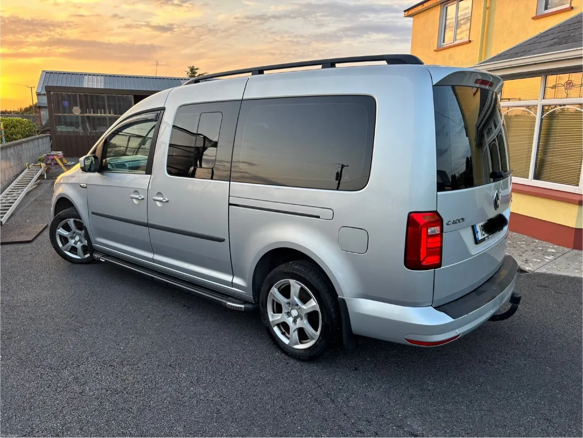VW Caddy Maxi Life 7seater - Image 2