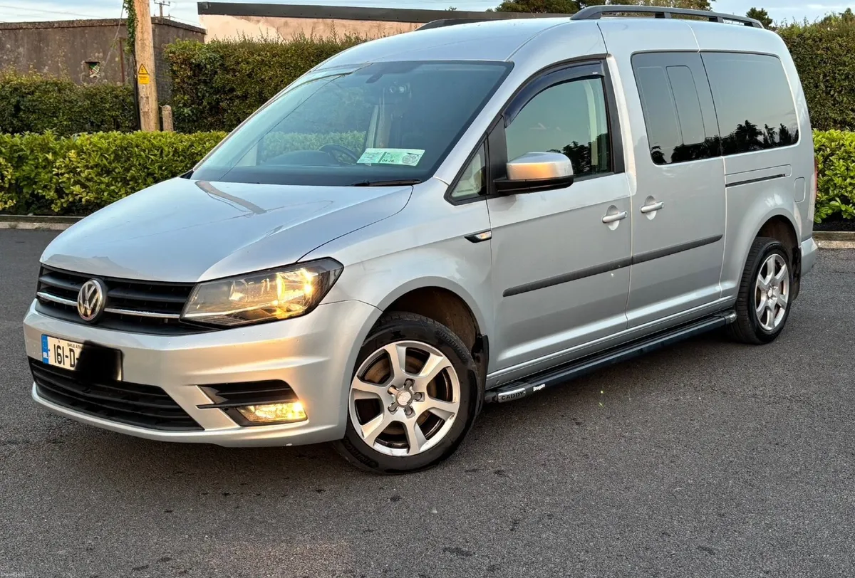 VW Caddy Maxi Life 7seater - Image 4