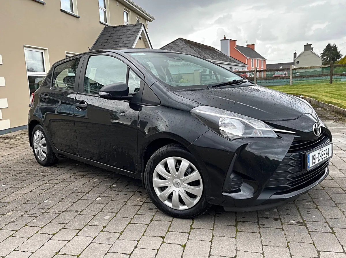 191 Toyota Yaris 1.0 Terra - Image 3