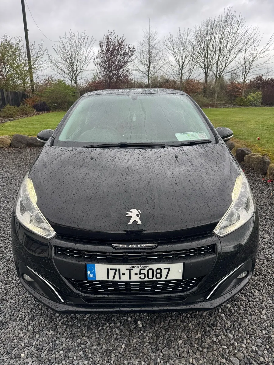 *2 year NCT* 2017 Peugeot 208 - Image 2