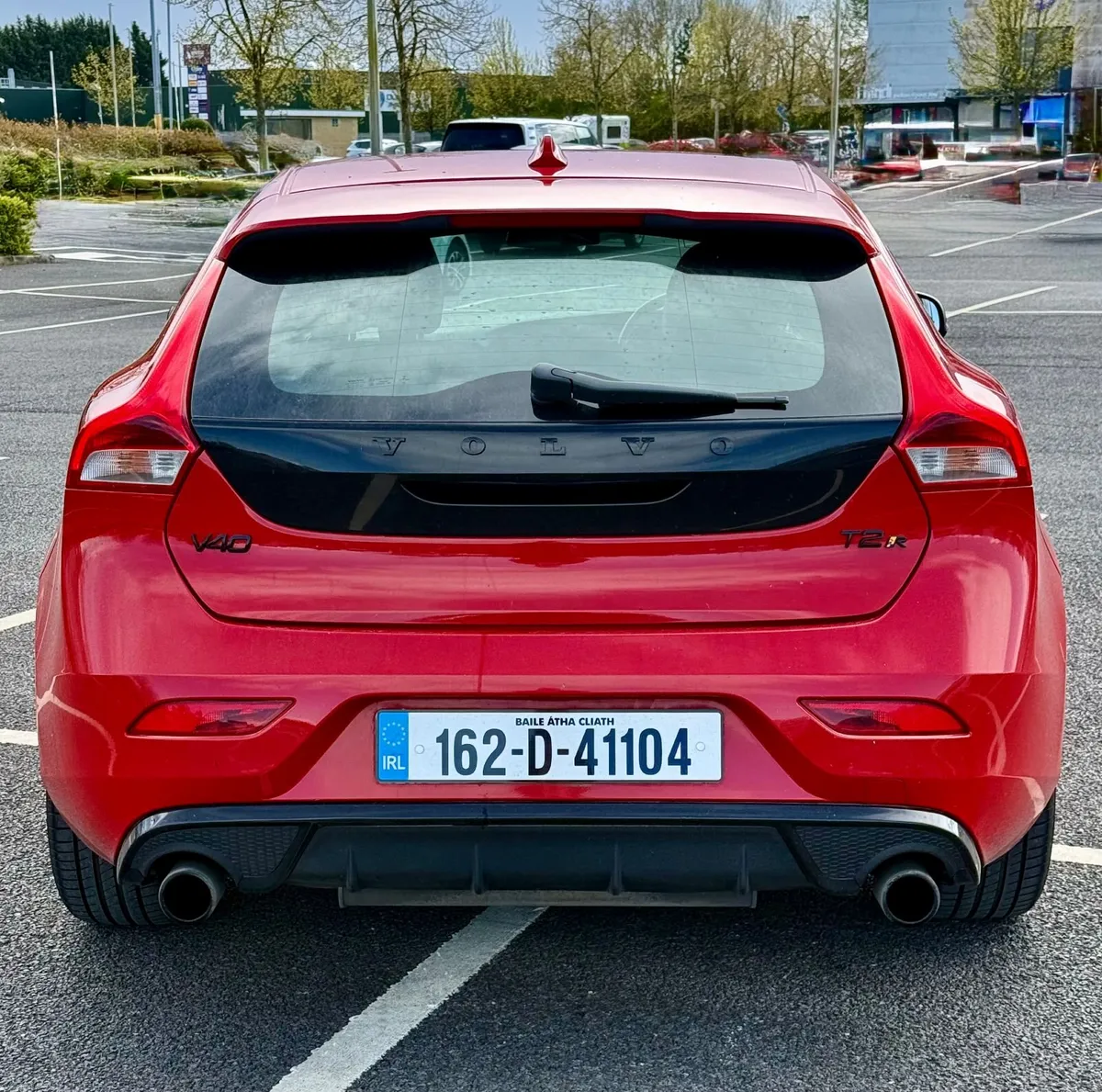 2016 Volvo V40 T2 R-Design - Image 5