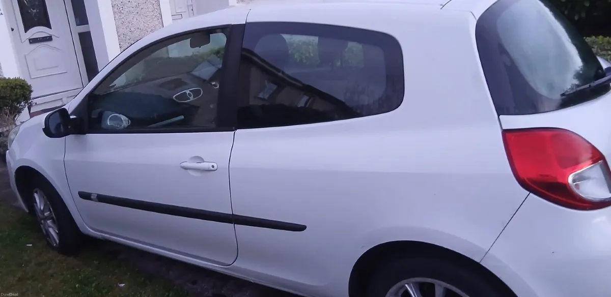 Renault Clio 2011 - Image 3