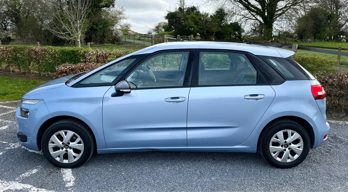 Citroen C4 Picasso 1.6blue HDI (100) VTR + 5DR - Image 4