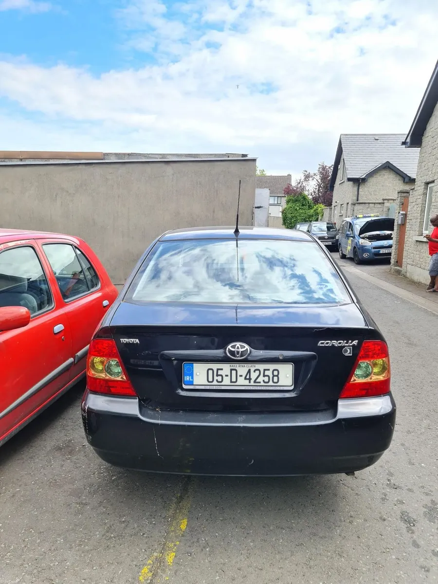 Toyota Corolla 2005 - Image 2
