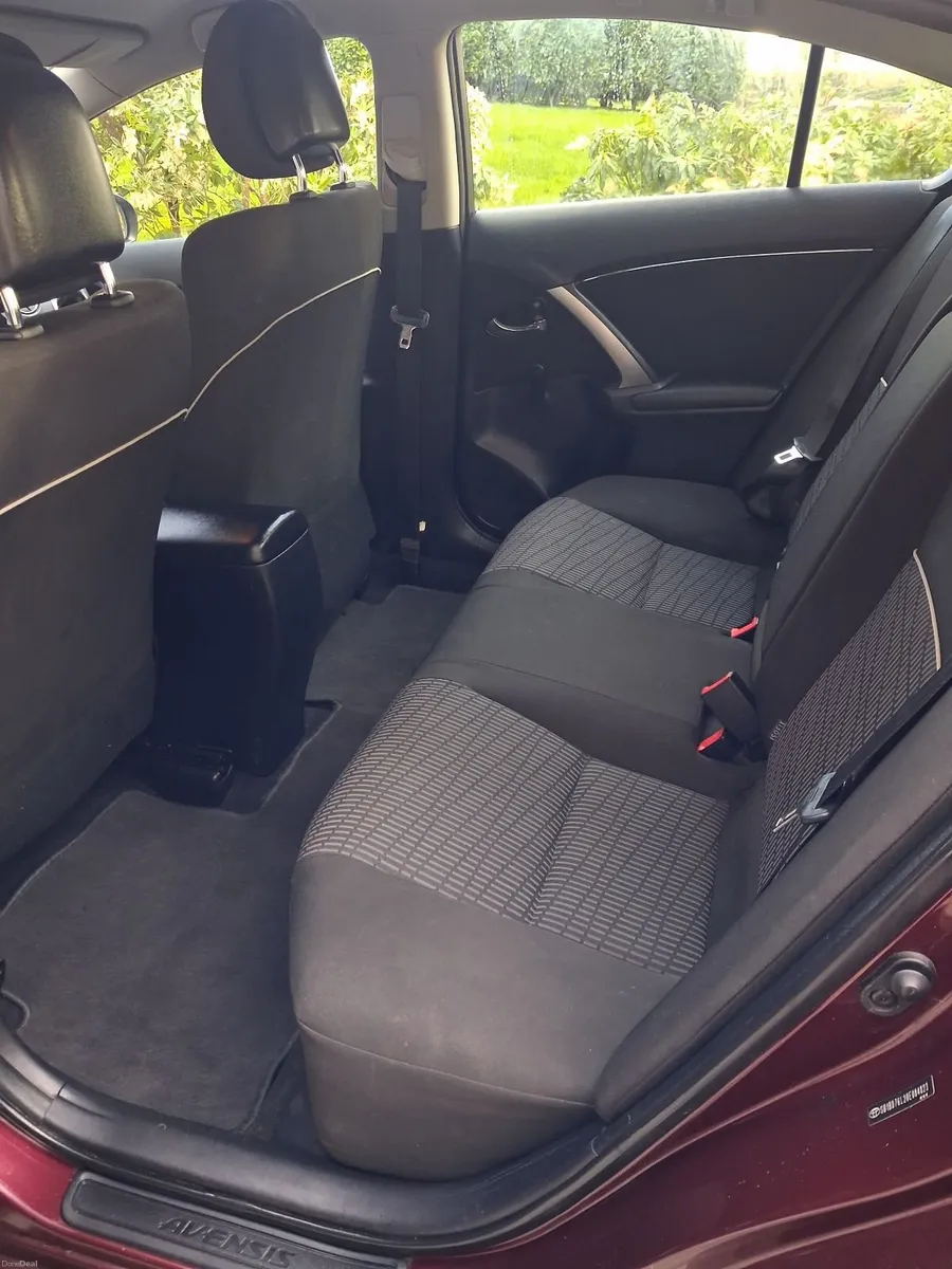 Toyota Avensis 2012 - Image 3