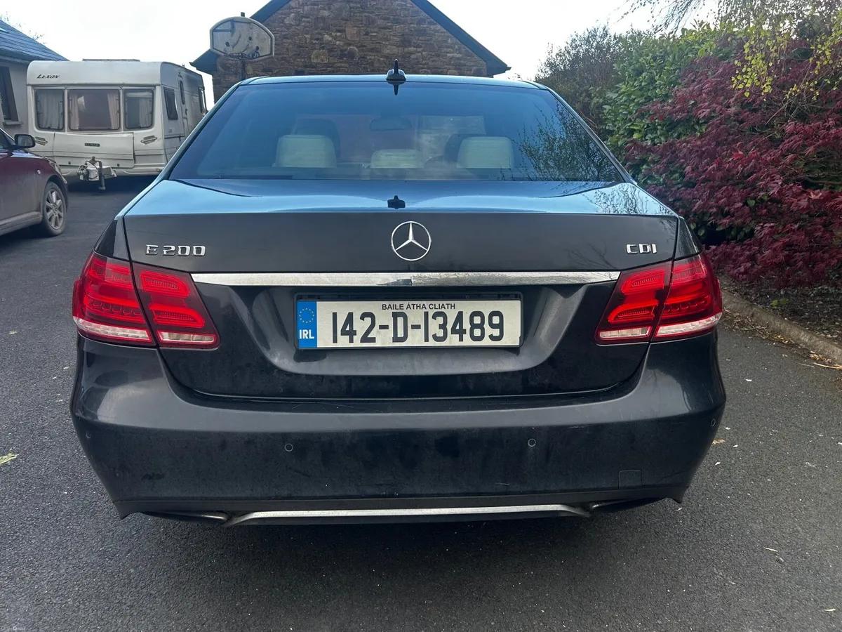 Mercedes-Benz E-Class 2014 - Image 3