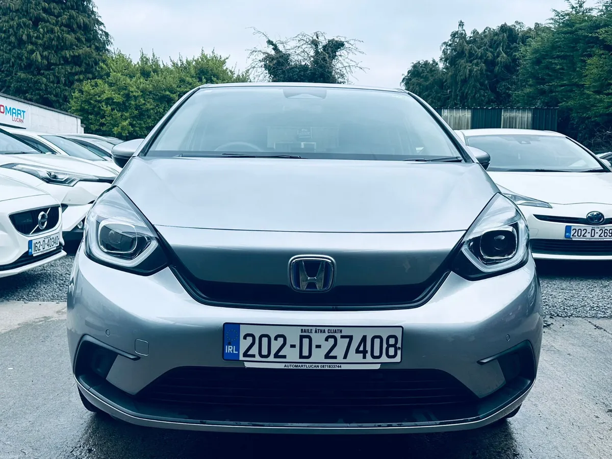 Honda Fit 2020 1.5 HYBRID AUTO  43000 K KM ONLY - Image 2