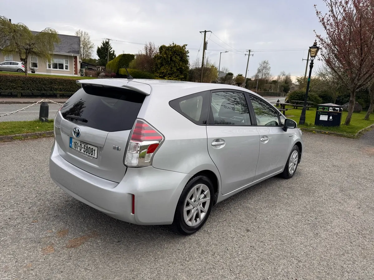 Toyota Prius Alpha 2016 7 seater Lpg ⛽️ gas conver - Image 4