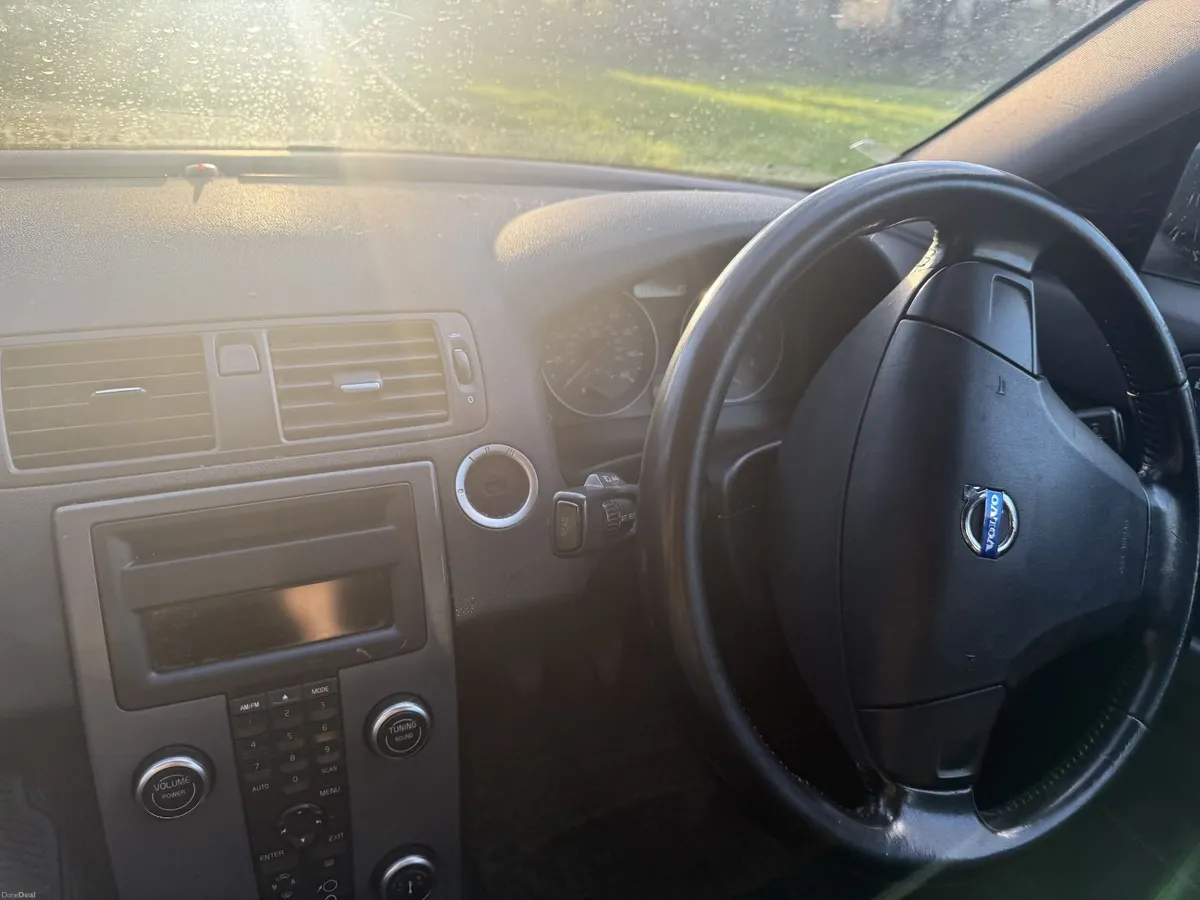 Volvo V50 2010 - Image 4