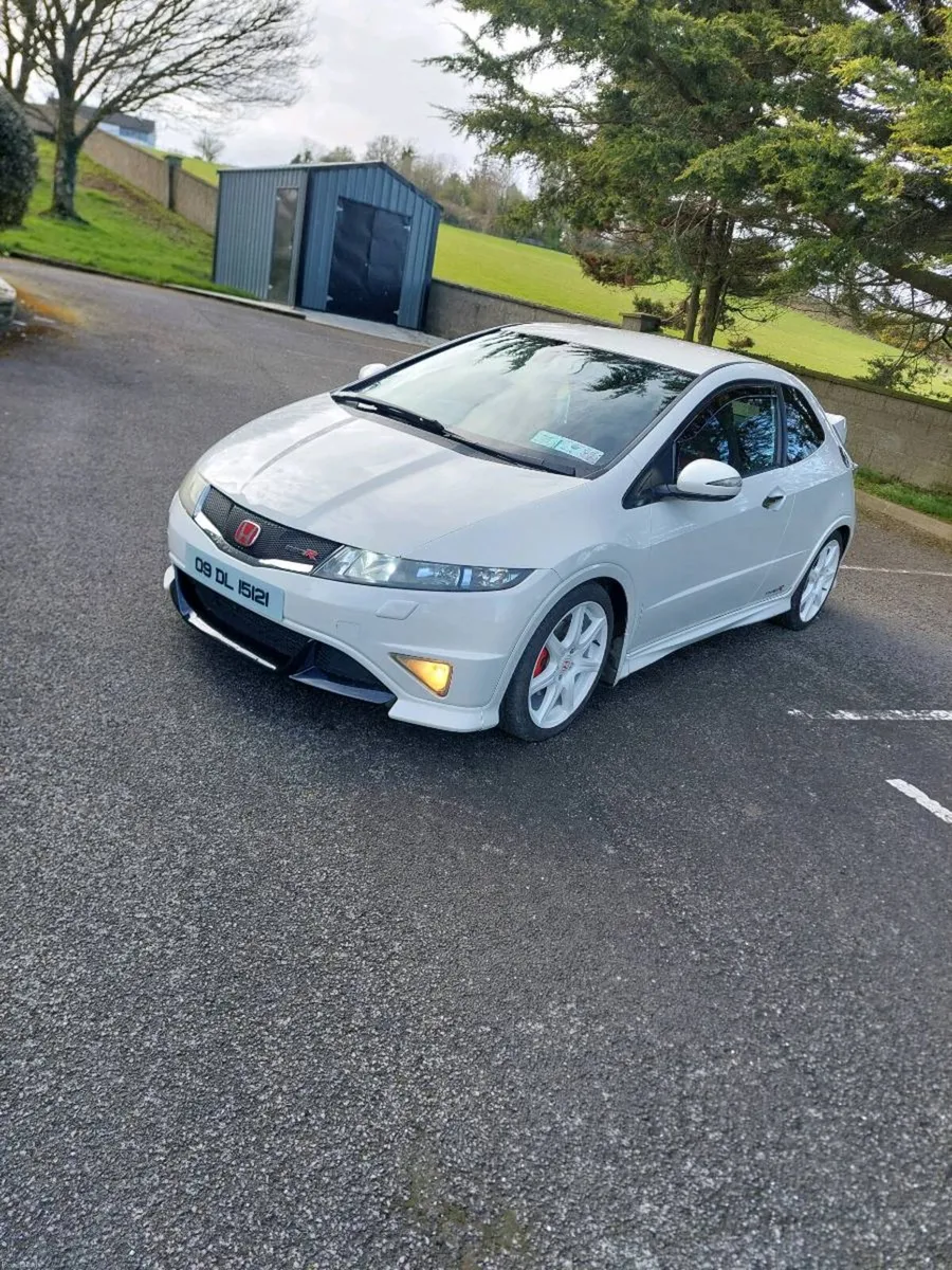 Honda civic Type R championship white - Image 1