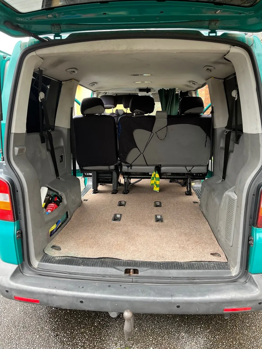 Volkswagen Shuttle Transporter 2006 - Image 2