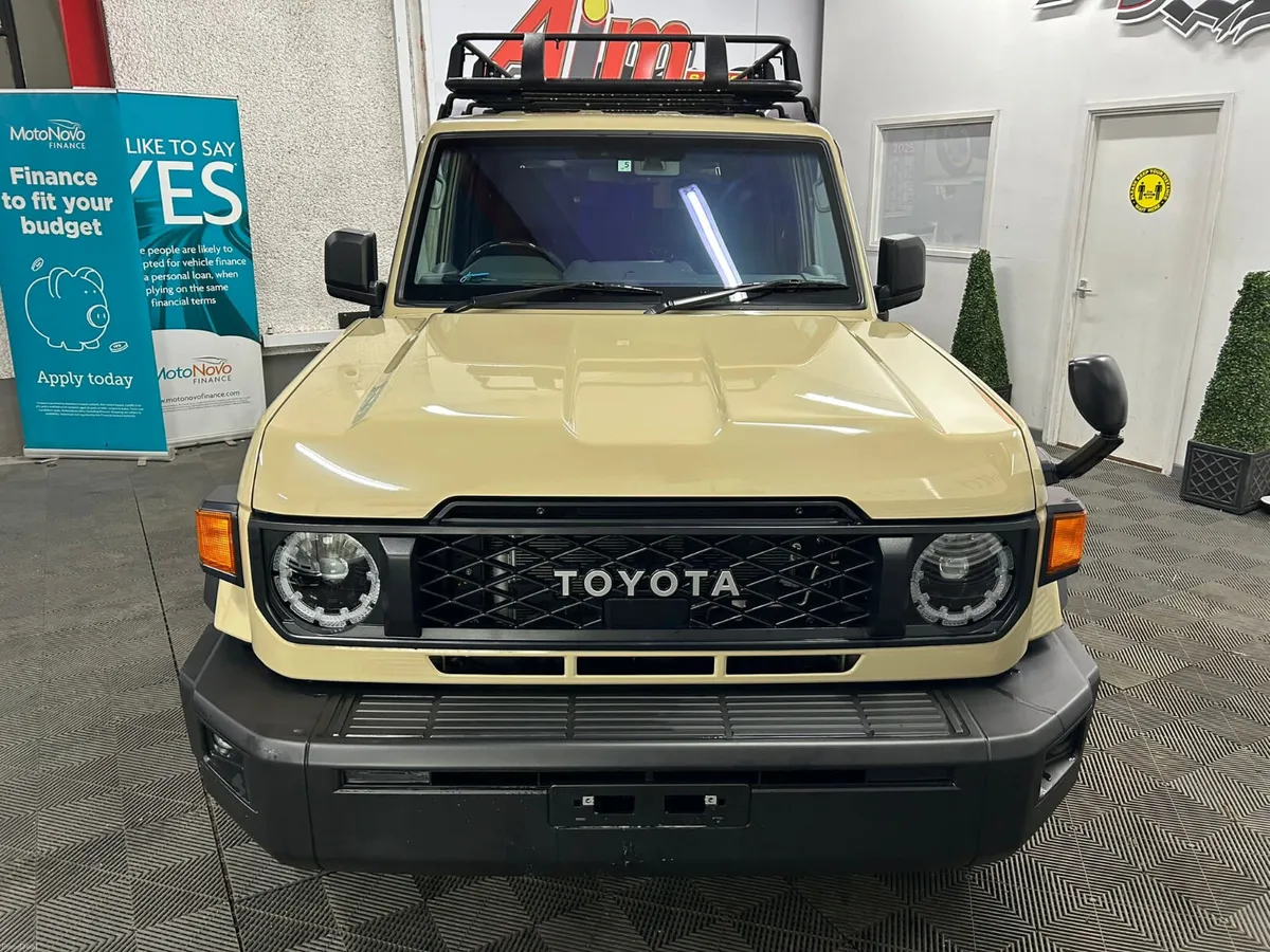 2025 TOYOTA LAND CRUISER 70 SERIES 2.8 D4D AUTO - Image 3