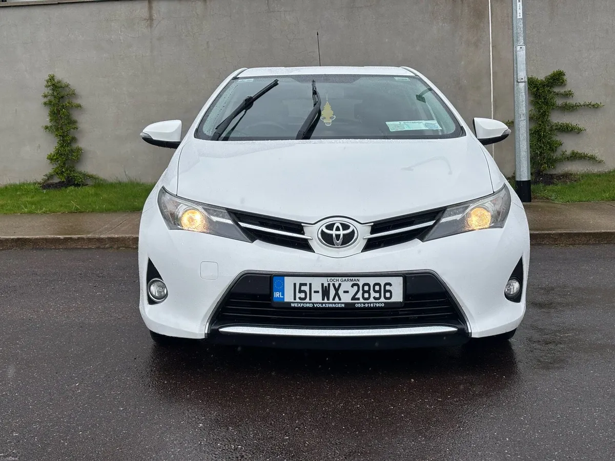 2015 TOYOTA AURIS TAX & NCT 147K - Image 2