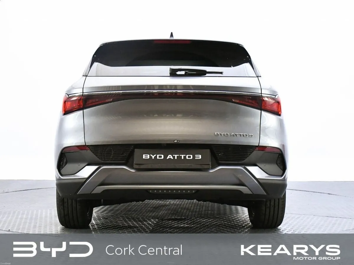 BYD ATTO 3 Design 60kWh Auto - Image 3