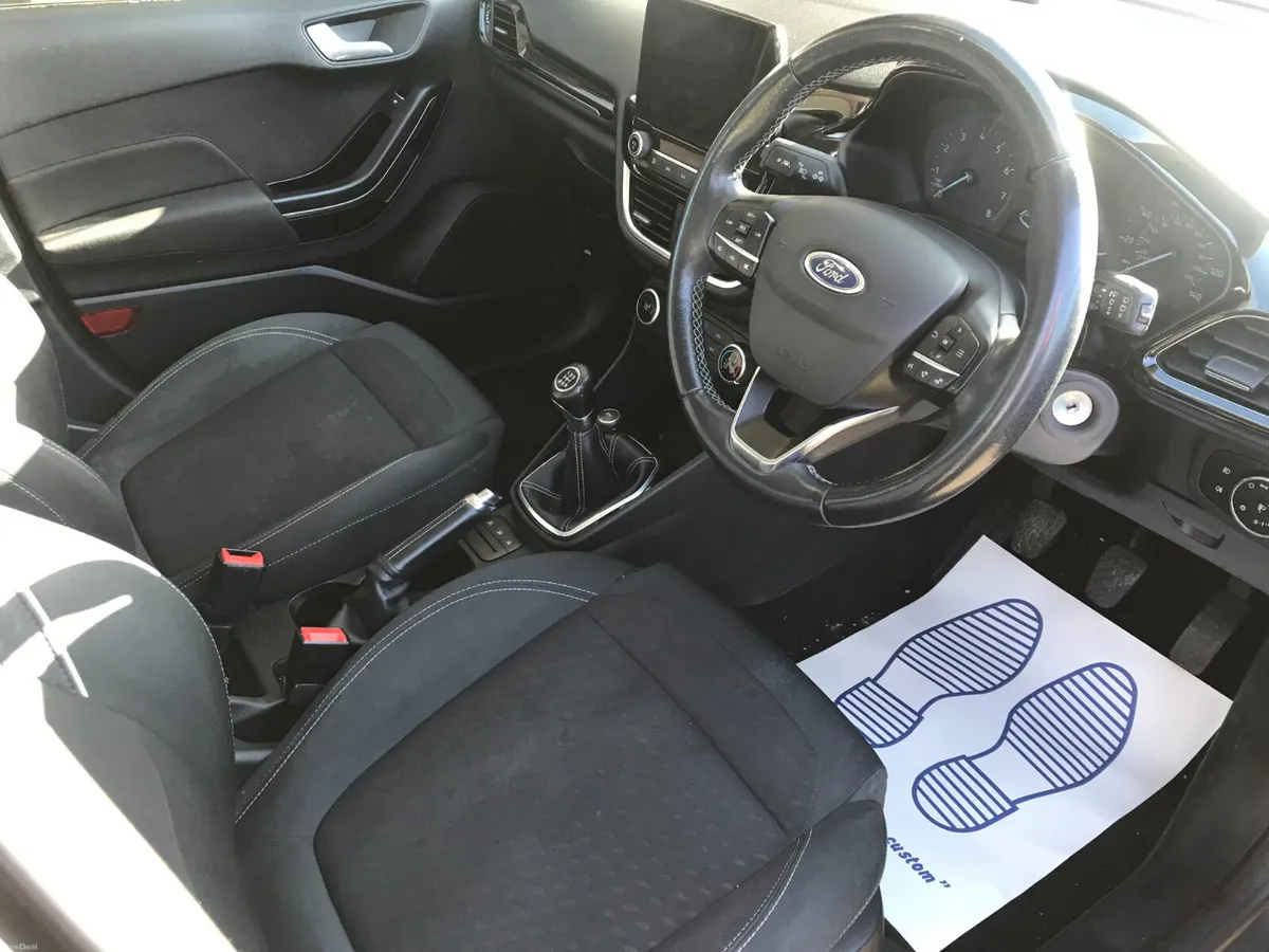 181 Ford Fiesta 1.1 Zetec - Image 3