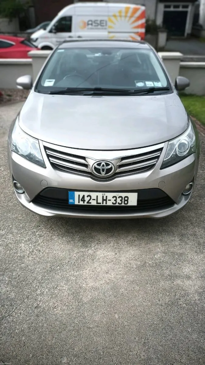 Toyota Avensis 2014 2.0 D - Image 1