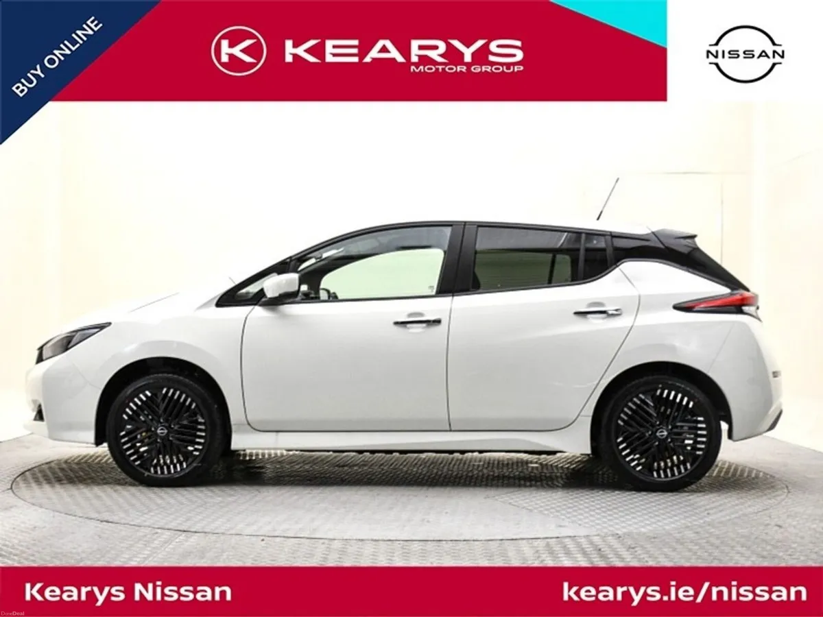 Nissan Leaf SV Premium 62 kWh - ULTRA LOW KILOMETR - Image 4