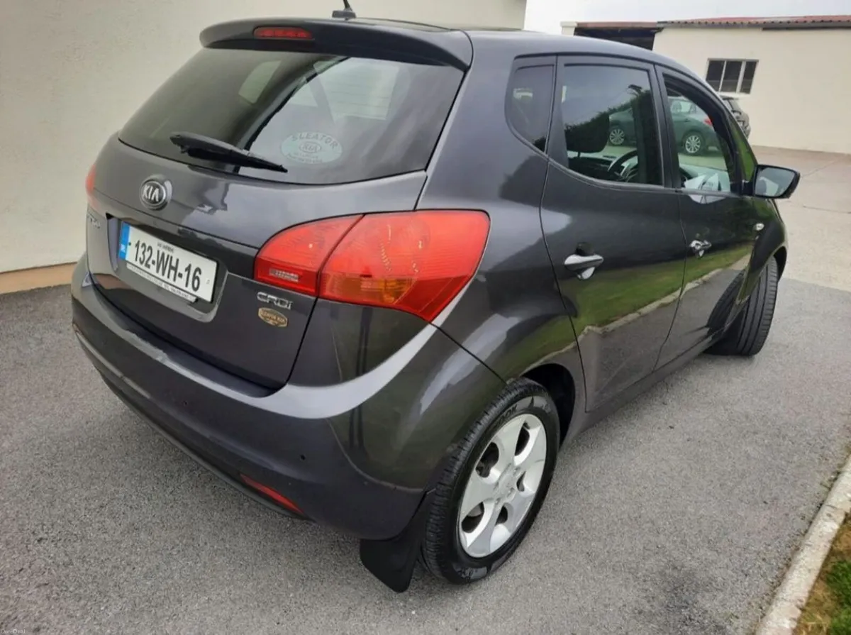 Kia Venga 2013 - Image 4