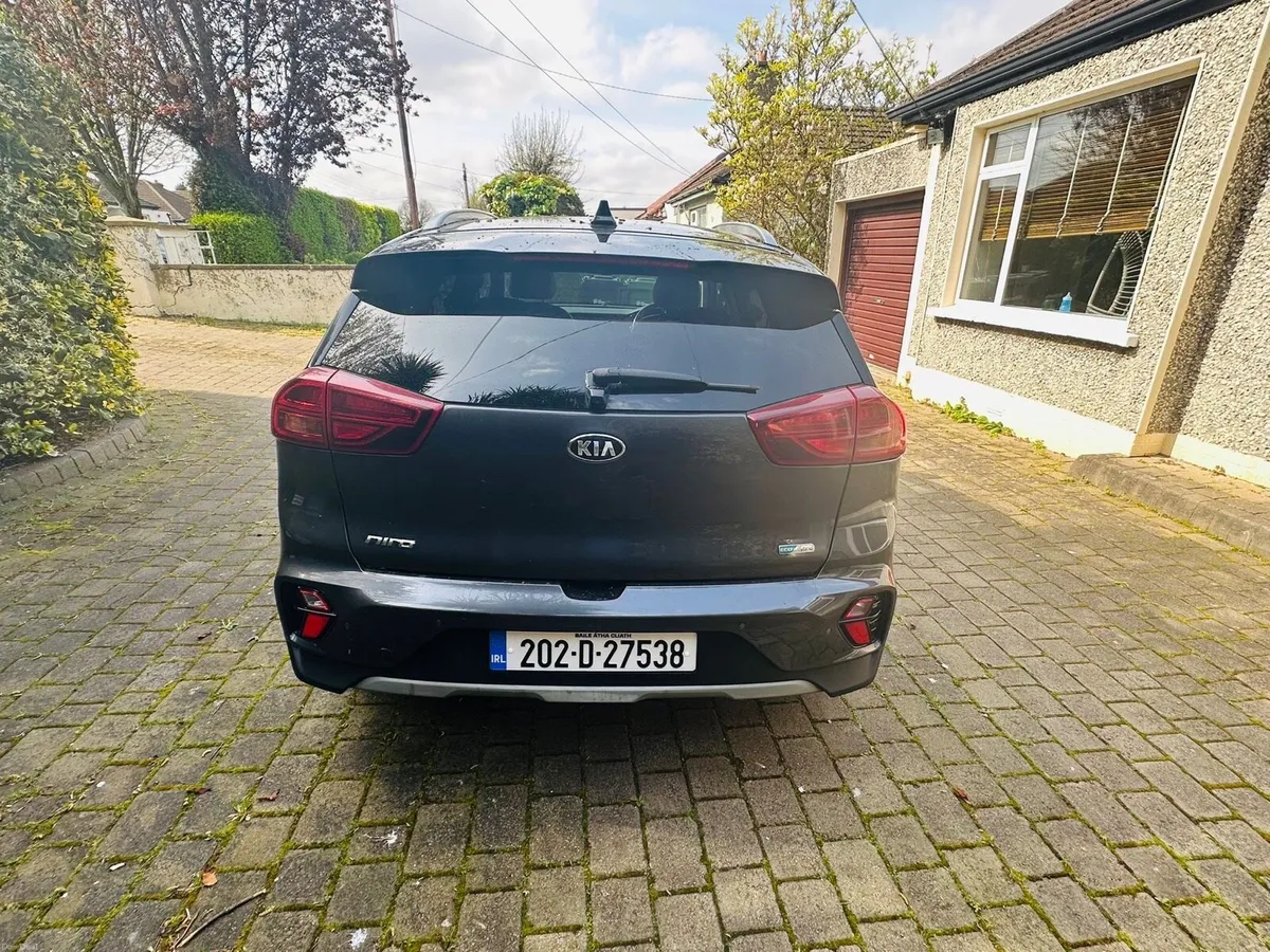 Kia niro hybrid 2020 - Image 2