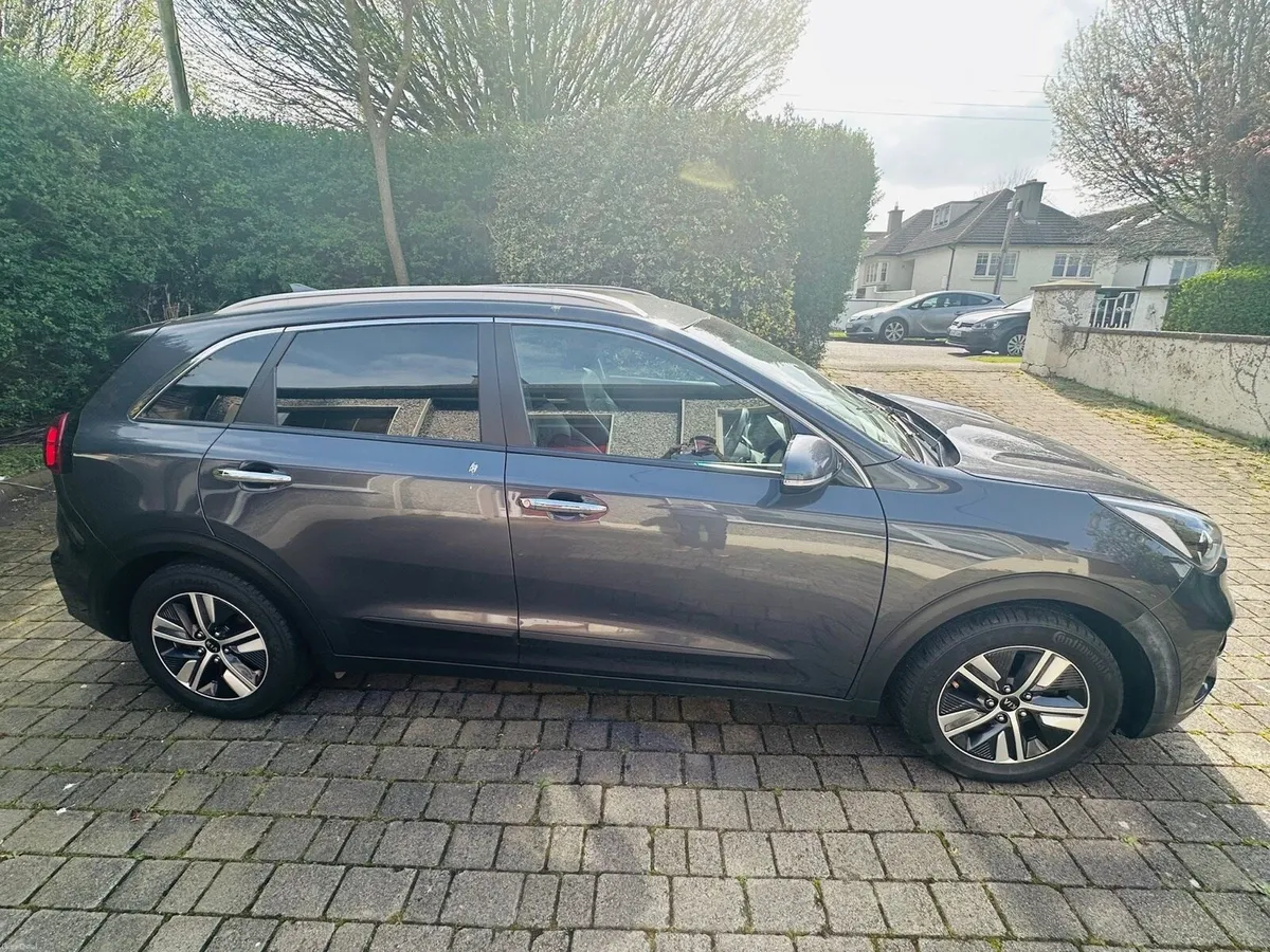 Kia niro hybrid 2020 - Image 4