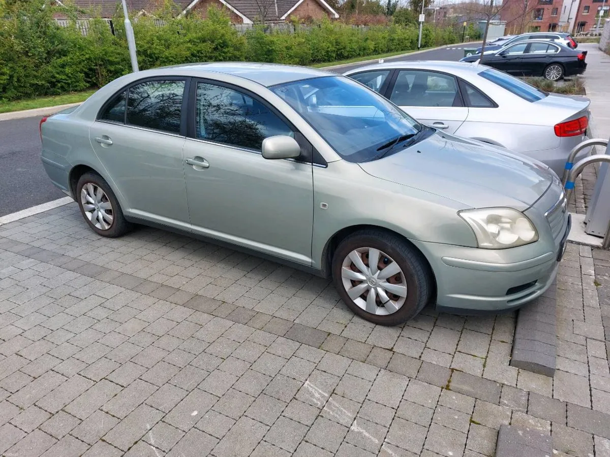 Toyota avensis 1.6 petrol - Image 2