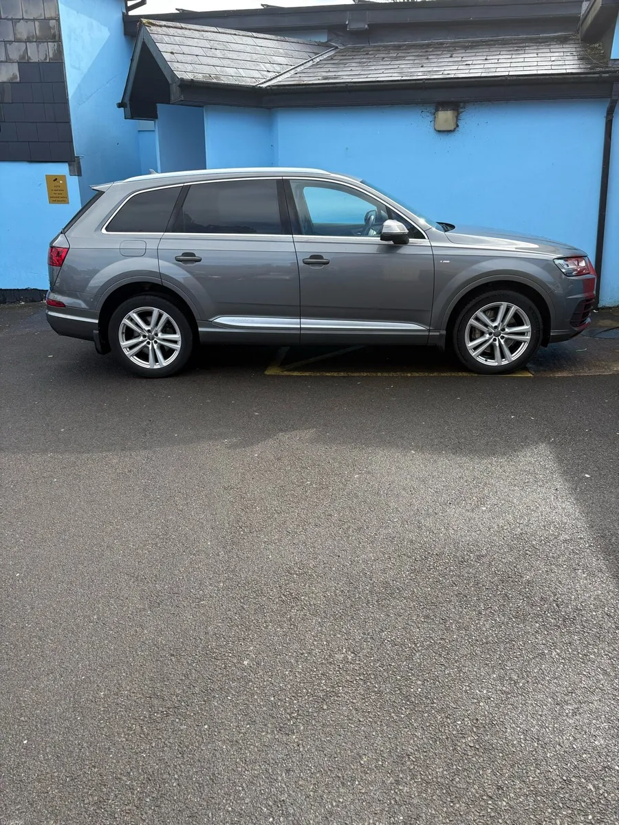 Audi q7 - Image 1