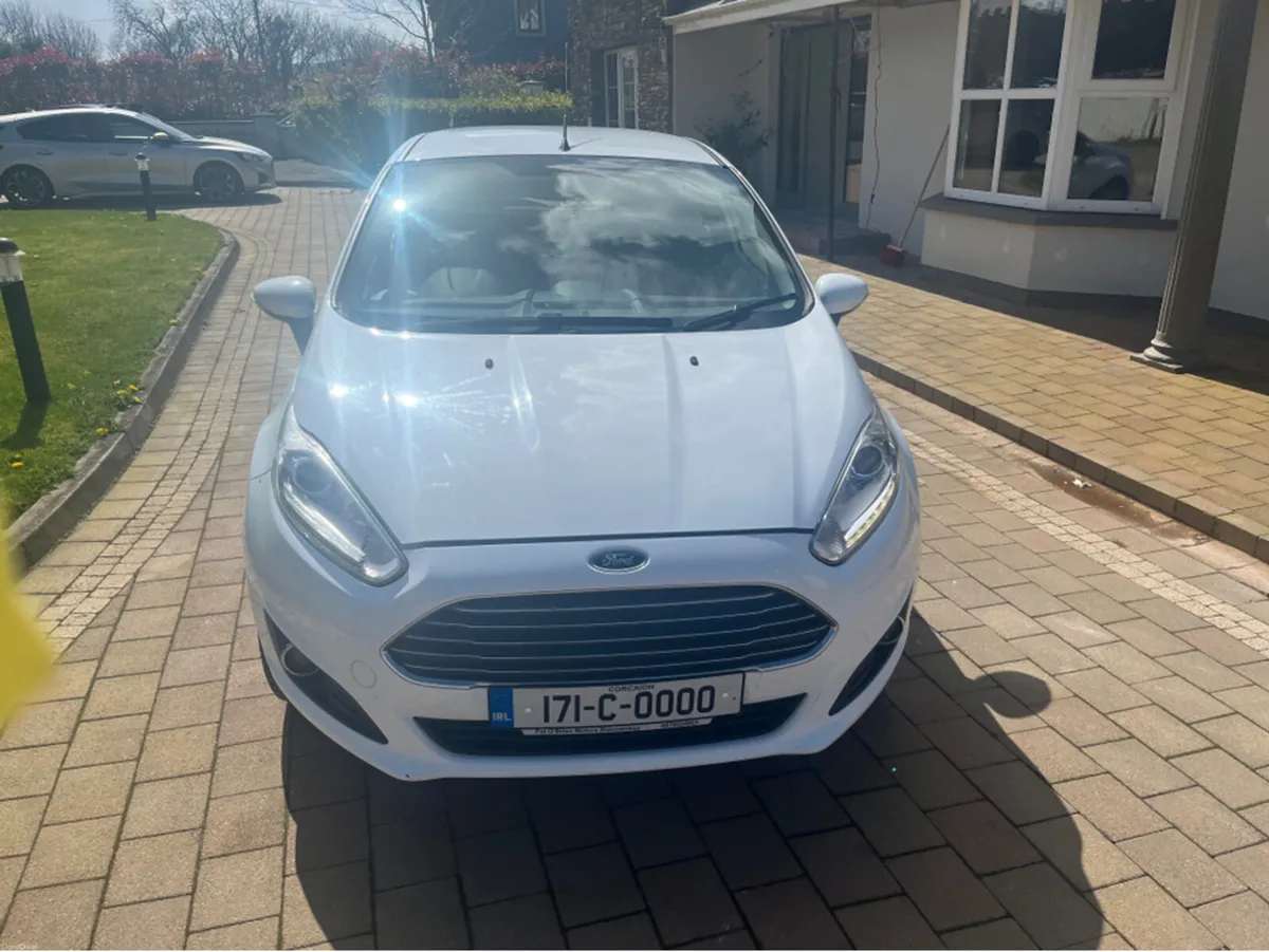Ford Fiesta ZETEC - Image 2
