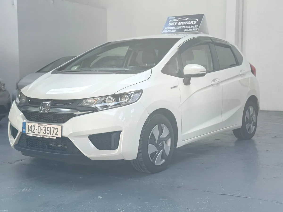 2014 Honda Fit 1.5 Hybrid Automatic,Top Specs - Image 4