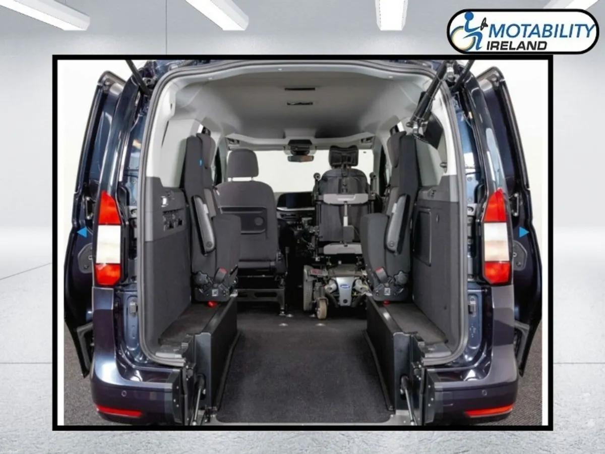 Ford Tourneo Connect Dual Drive From Wheelchair / - Image 4