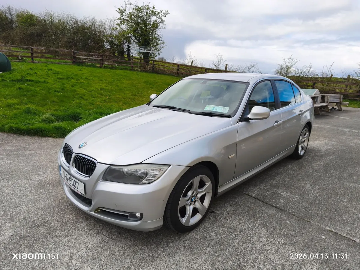 BMW 3-Series 2011 - Image 1