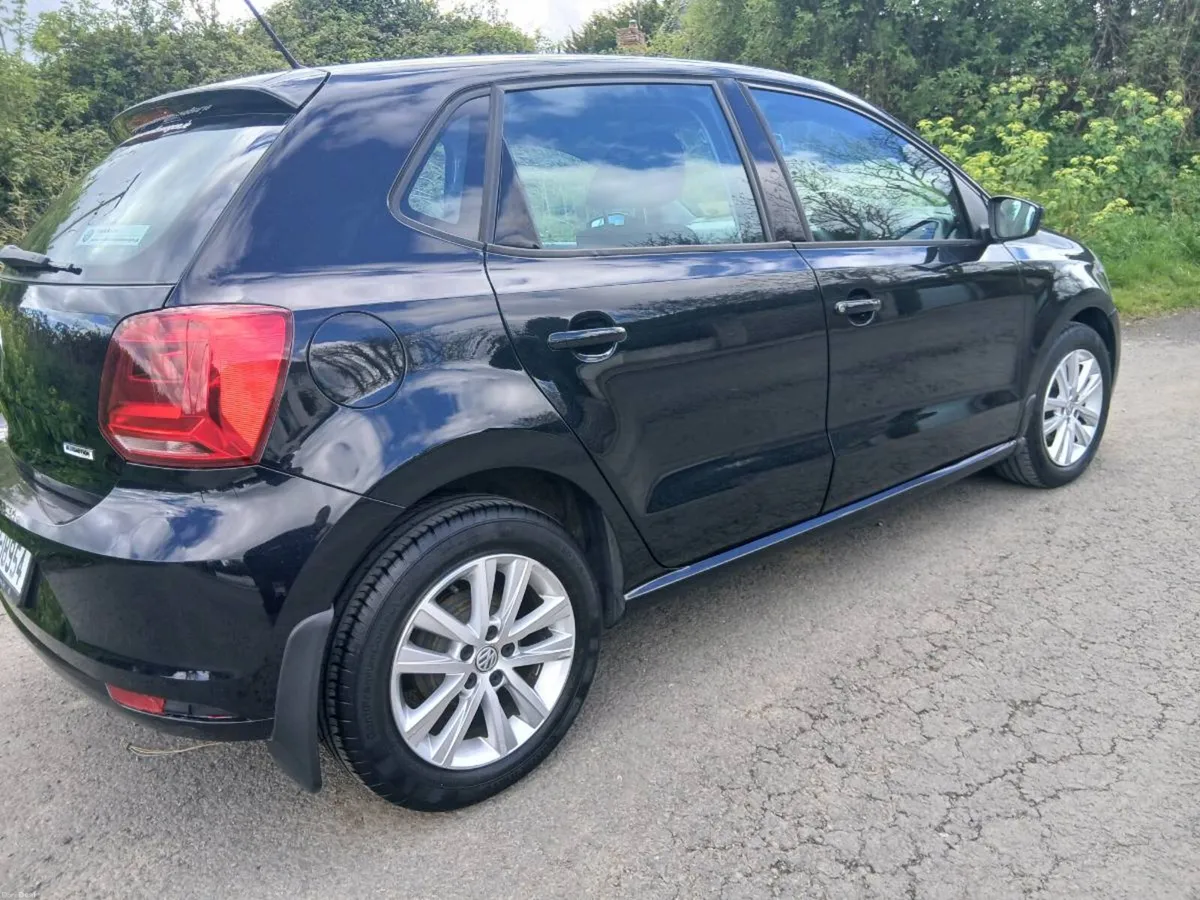 Volkswagen polo - Image 4