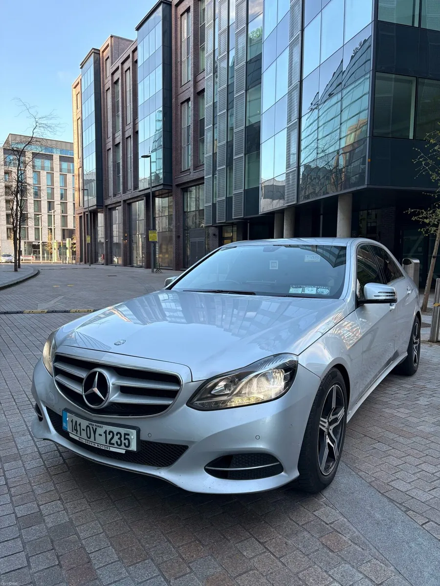Mercedes E220 SE Automatic - Image 1