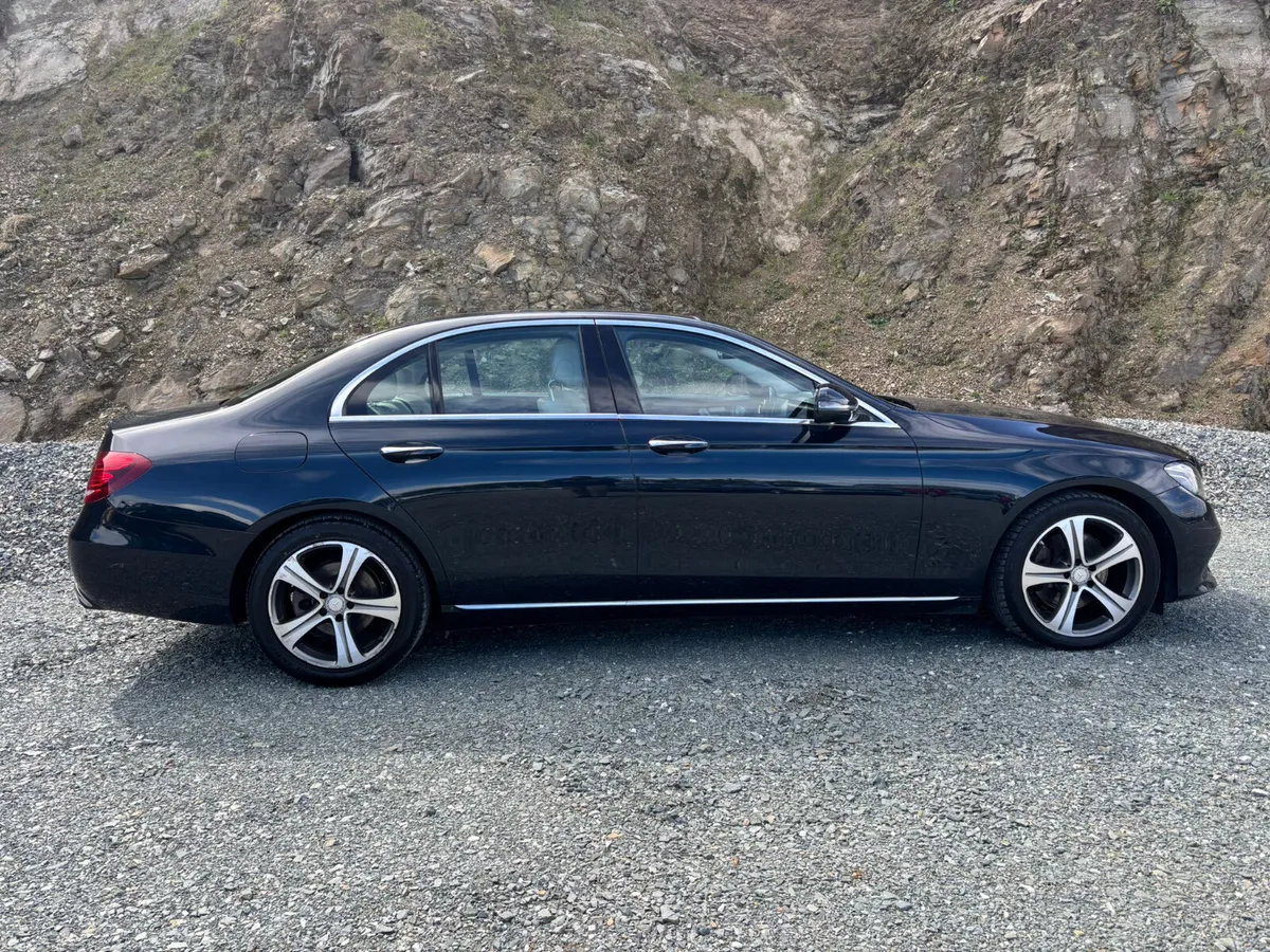 2016 MERCEDES E CLASS EXCLUSIVE PLUS *HUGE SPEC* - Image 2