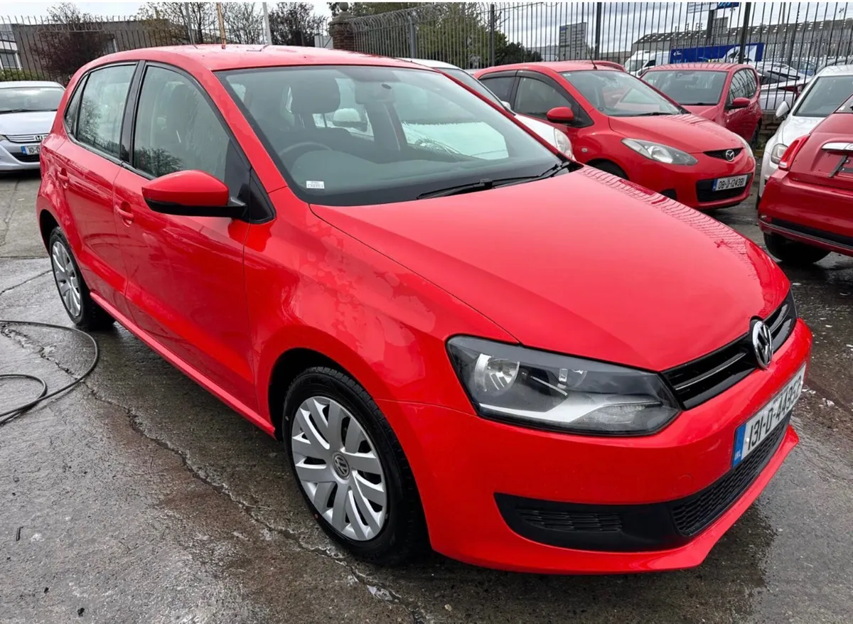 Volkswagen Polo 2013 Automatic/ only 32k km. - Image 1