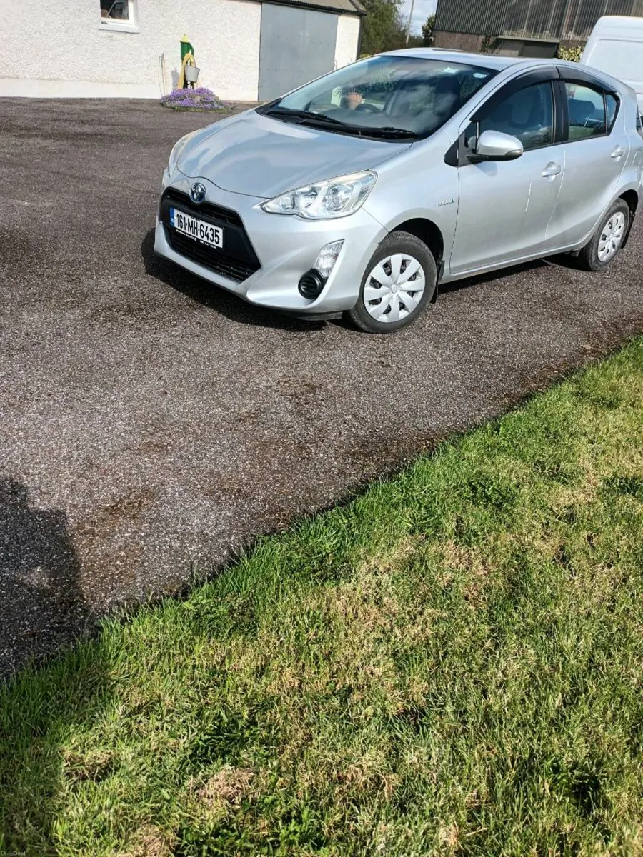 Toyota Aqua - Image 2