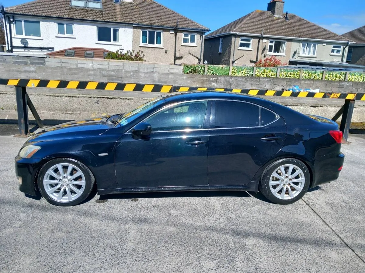 Lexus is 250 - Image 4