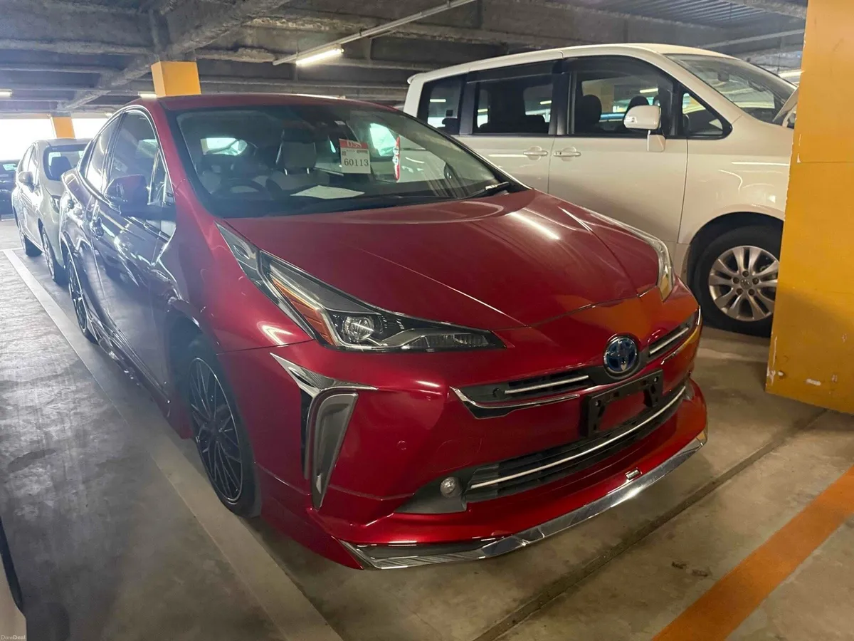 2019 Toyota Prius Tesla Style Screen landing 23/4 - Image 4