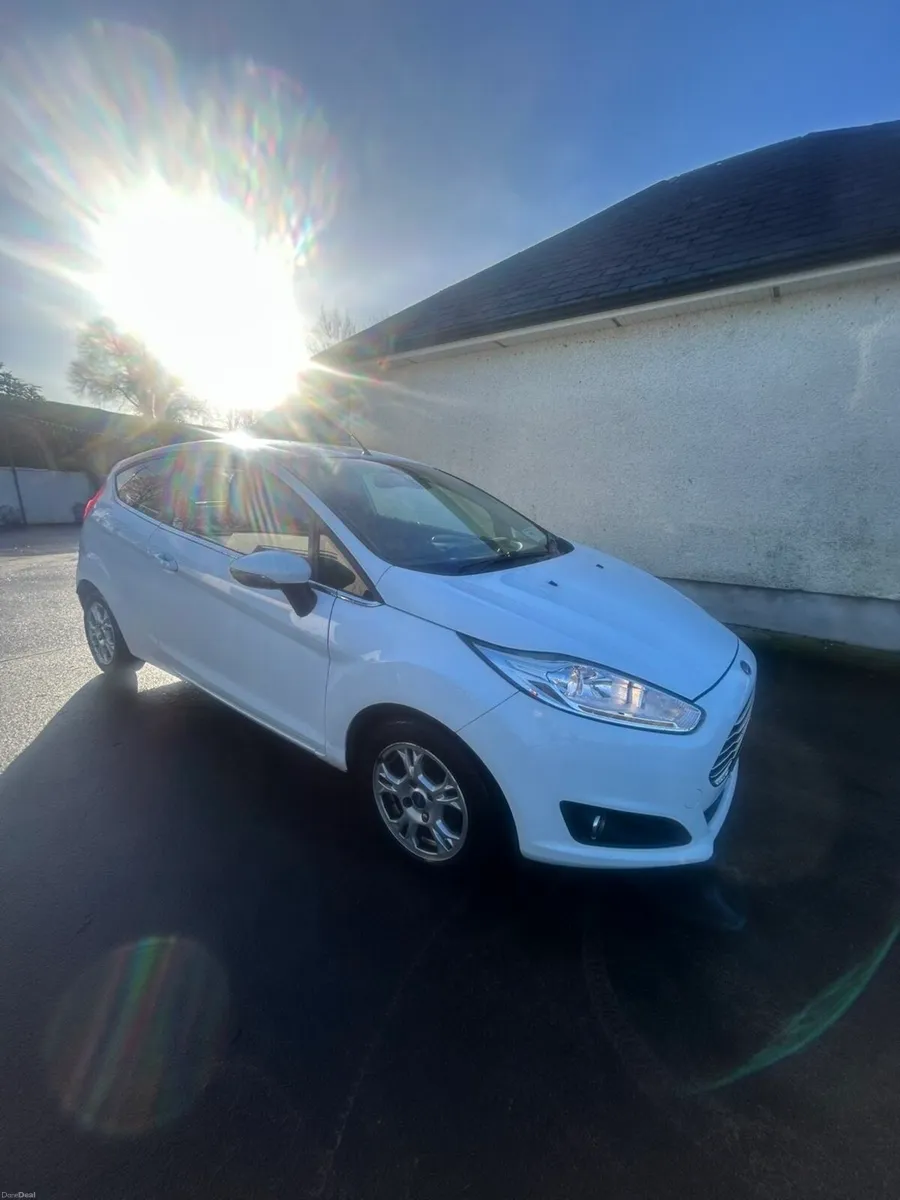 Ford Fiesta - Image 2