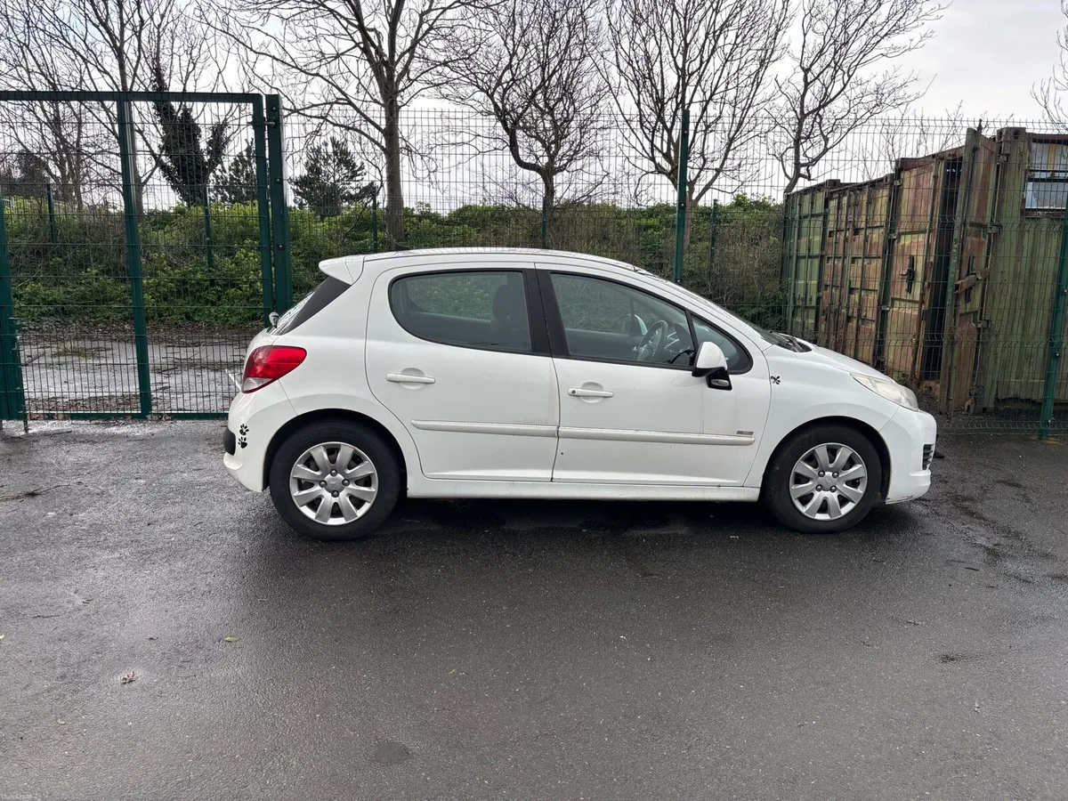 Peugeot 308 - Image 2