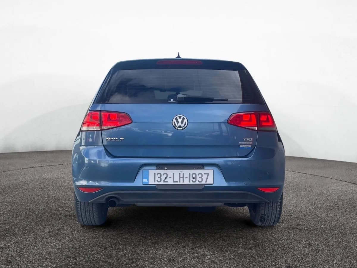 Volkswagen Golf 2013 AUTOMATIC - Image 4