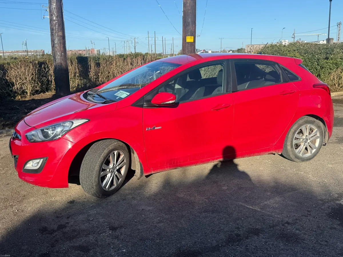 Hyundi i30 - Image 2