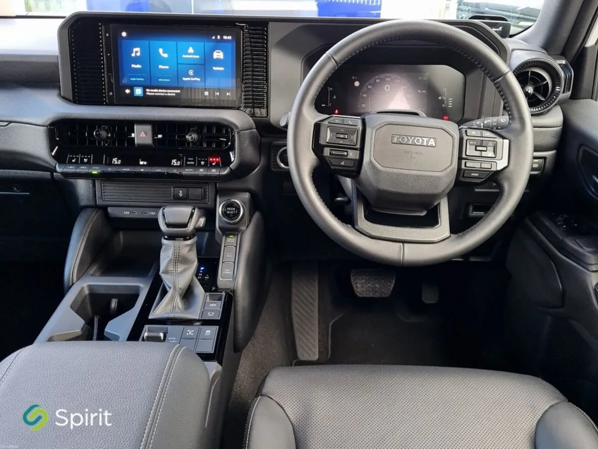 Toyota Land Cruiser LWB AUTO - Image 4