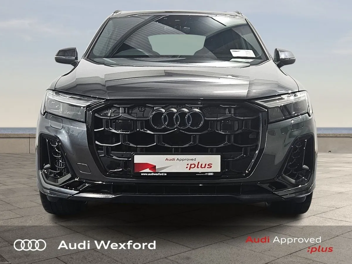 Audi Q7 55TFSIE Q S-line Black Edition * High Spec - Image 3