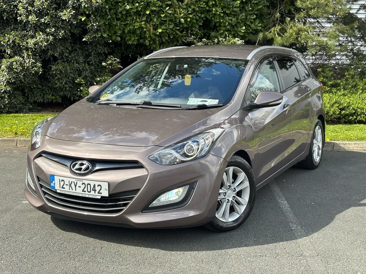 Hyundai i30 1.6 CRDI 2012 TAX & NCT High Spec - Image 1